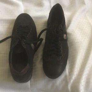 Men’s shoes